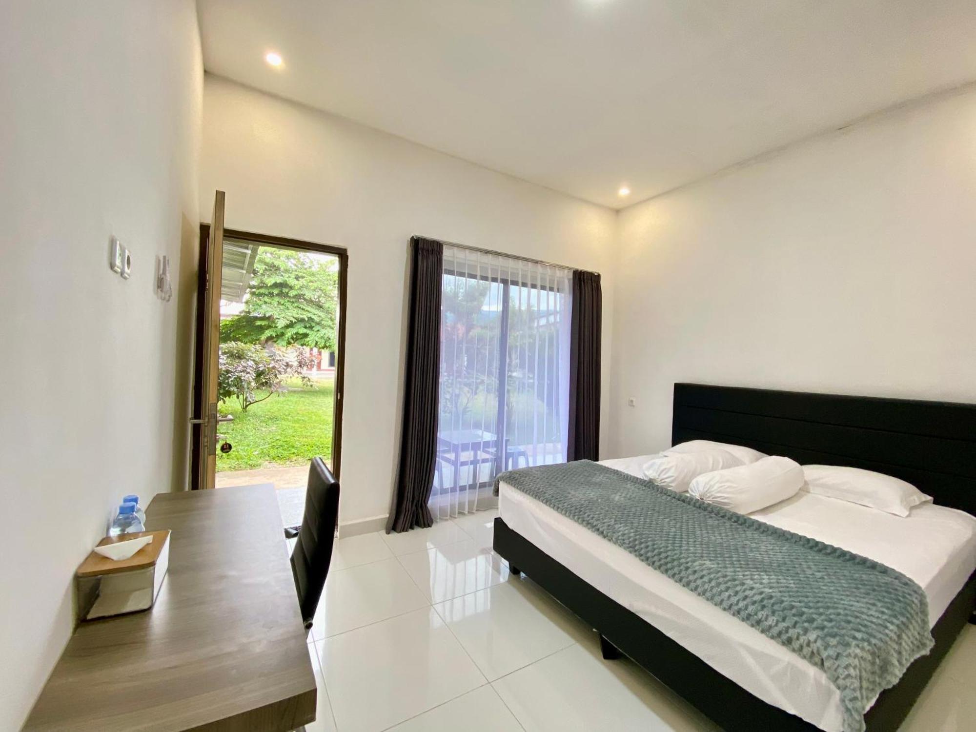 Amadeo Guest House Ratodena ภายนอก รูปภาพ